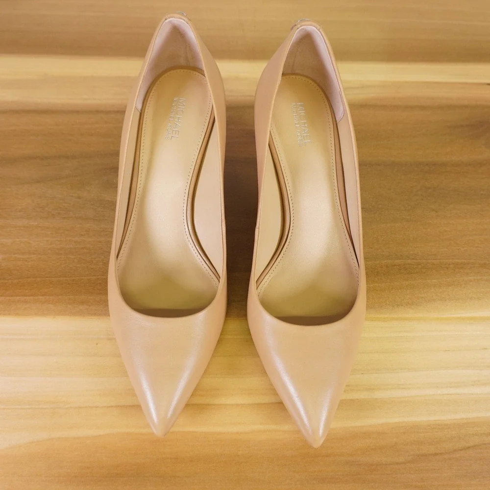 Michael Kors Dorothy Flex Pump Womens 7.5M Tan Leather Kitten Heel Pointed Toe